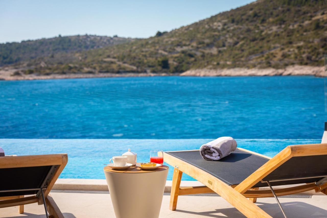 Beachfront Villa Punta Planka With Pool Rogoznica  Exterior foto